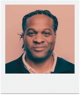 Portrait photomaton de Yannick Pazzé, co-fondateur et directeur des opérations de BavAR[t]